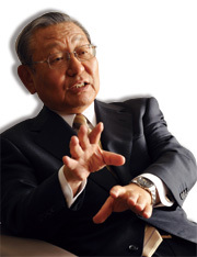費用面で「1+1=1」に<br />相乗効果を出していく<br />JXホールディングス社長 高萩光紀