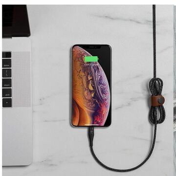 アラミド繊維使用の高耐久USB-C to ライトニングケーブル発売