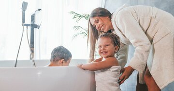 【お風呂と性教育】“親と一緒”は何歳まで?“兄弟姉妹だけで入浴”の鳥肌級のリスクとは?