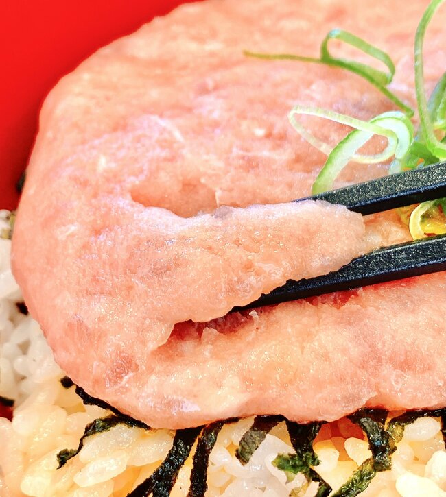 「すき家で最も好きなメニュー」「定期的に食べたくなる」2倍盛りの“よくばりメニュー”見た目のインパクトがスゴすぎる！「マジでこればかり食べてる」