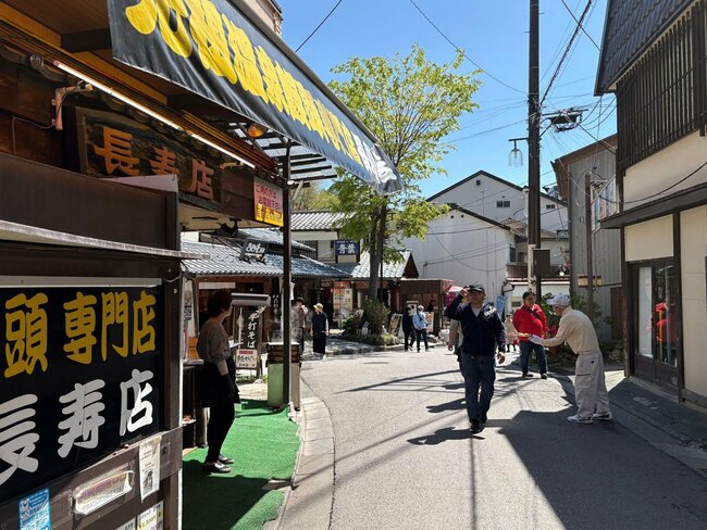 「廃墟に苦しむ鬼怒川」と「若者でにぎわう草津」温泉街の明暗を分けた決定的な違い
