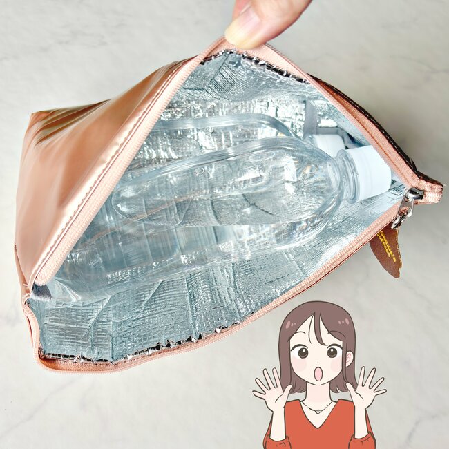 おくすり手帳や処方薬がまるっと入った！コメダ珈琲の「自立する大容量ポーチ」保冷もできて使い勝手バツグン！《購入レビュー》