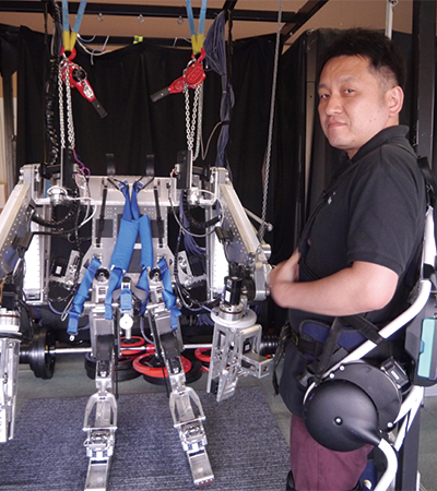 労働現場でヒトを超人にする「着るロボット」が目指す“力の平等”