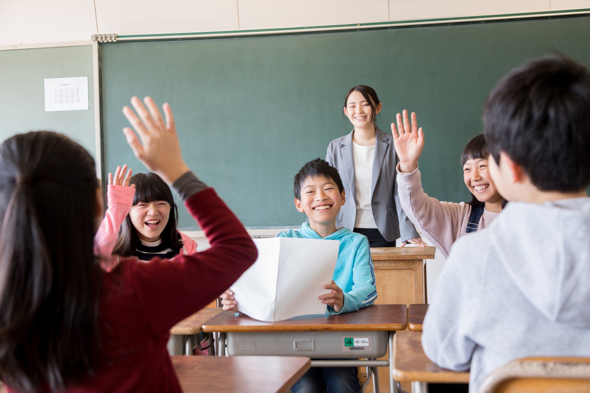 昭和「先生に殴られて育つ」→令和「“桃鉄”で楽しく勉強」、子どもにやさしい社会はどこからが甘やかしか?
