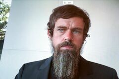 ツイッターCEO、トランプ氏のアカウント停止を正当化も懸念示す