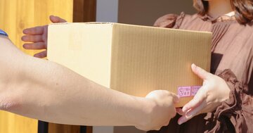 ヤマト・佐川・日本郵便…宅配便が好調の3社で「取扱個数」の増加率No.1だったのは?