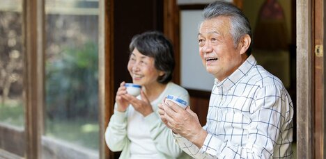 もしかして認知症？帰省して気づく親への違和感～早期発見のポイントは？【帰省時チェックリスト】