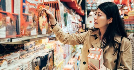 職場の出世する人は異動した直後に「お菓子を配る」。その本当の理由