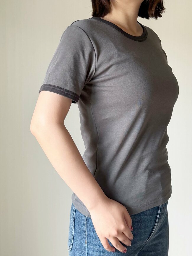 【しまむら】2色買いして正解でした！1089円の「着回しトップス」1枚でコーデの主役になるオシャレさです！