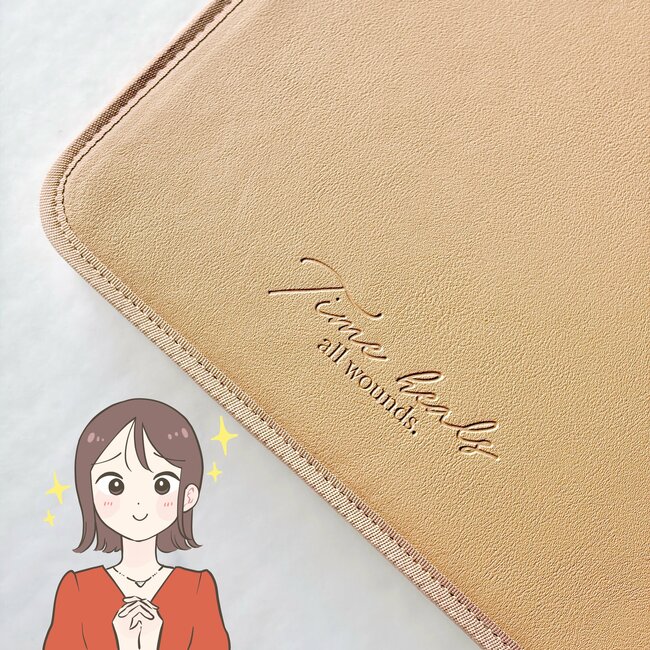 お薬手帳や処方薬がまるっと入る!3COINSの“ポケットたくさん収納ケース”通院グッズ入れにピッタリ!「迷わず購入しました」「収納力があり実用性バツグン」