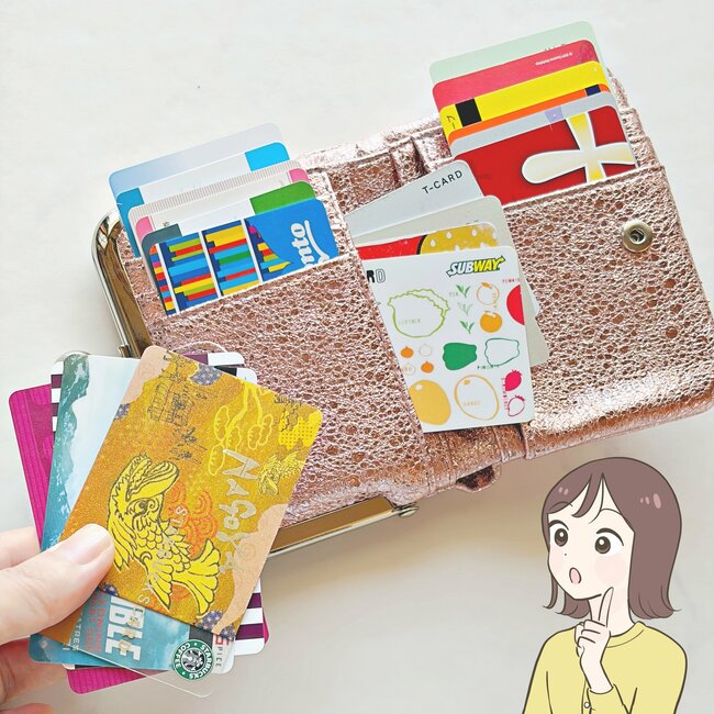 長財布から卒業できました…！ニコアンドの“ポケットたくさんミニ財布”カードが20枚入って便利！「コンパクトバッグに◎」「見た目も使いやすさも最高」
