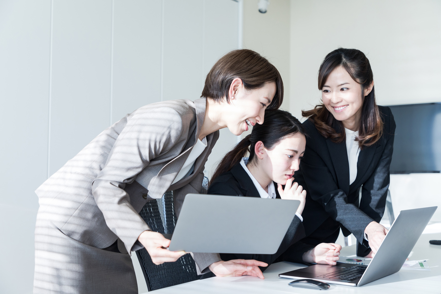 新人に対して、「怒る」「叱る」に代わる効果的な指導法とは?