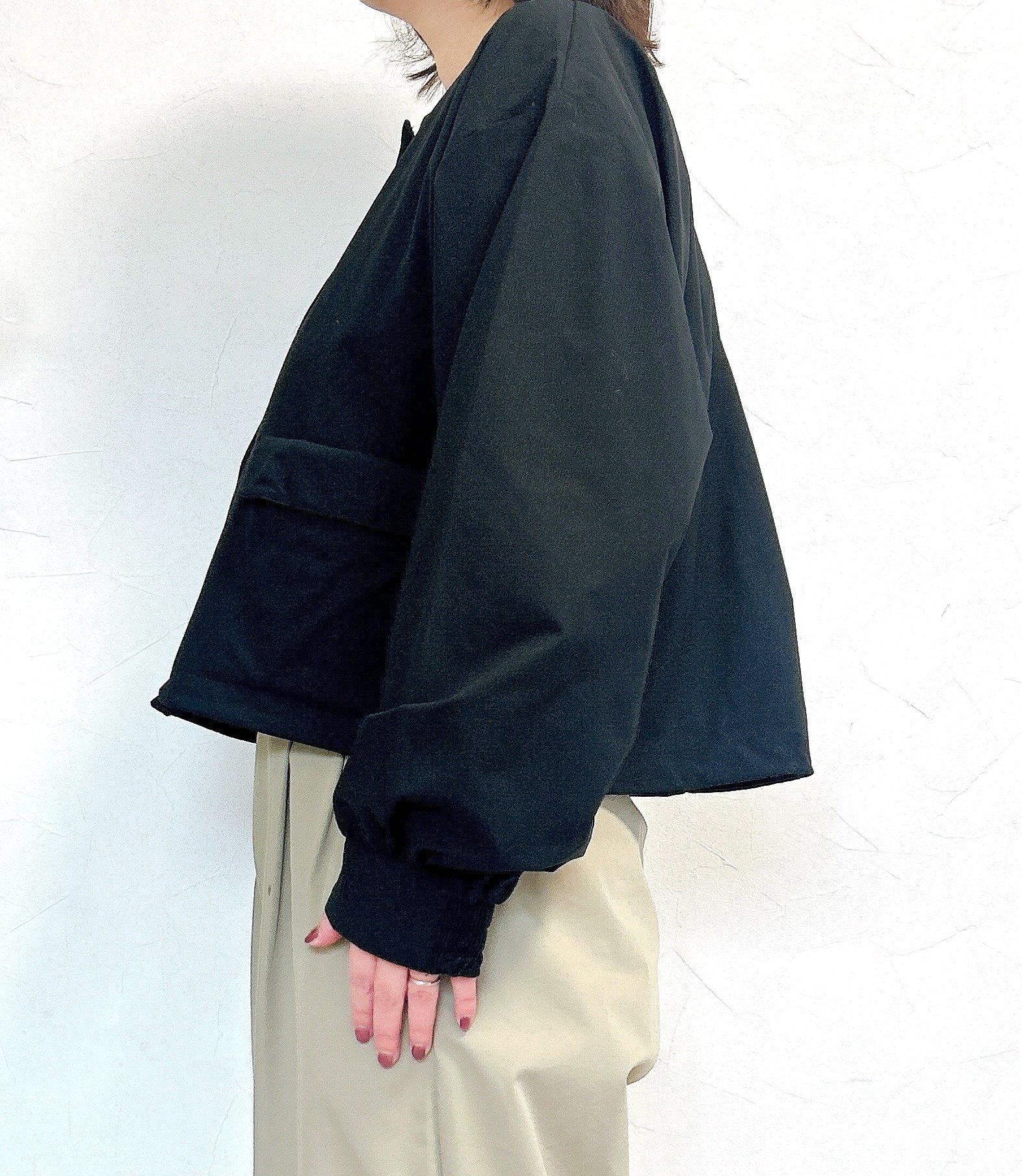 考えた人、天才じゃん！ワークマンの“花粉対策アウター”が1900円とは思えない実力！「ティッシュが常備できる」「2色買いました」