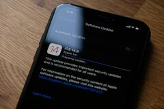 iPhoneに重大な欠陥、iMessage介したハッキングか＝研究者