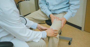 足に異常が現れる6つの怖い病気、50代からが特に危険！