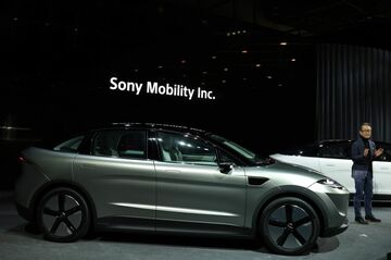 EVブームがCESを席巻、自動車メーカーしのぎ削る