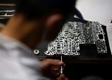 中国、レアアースの対日輸出を制限　輸出審査停止も