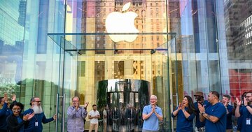 アップル内製モデム、新型iPhone搭載見送りの内幕