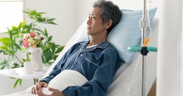 たった1日寝たきり生活をするだけで1年分の筋肉量が失われる!?高齢者の「安静第一」が危険すぎる理由【腎臓リハビリ専門医が解説】