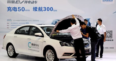 中国のEV推進、補助金の削減で前途多難