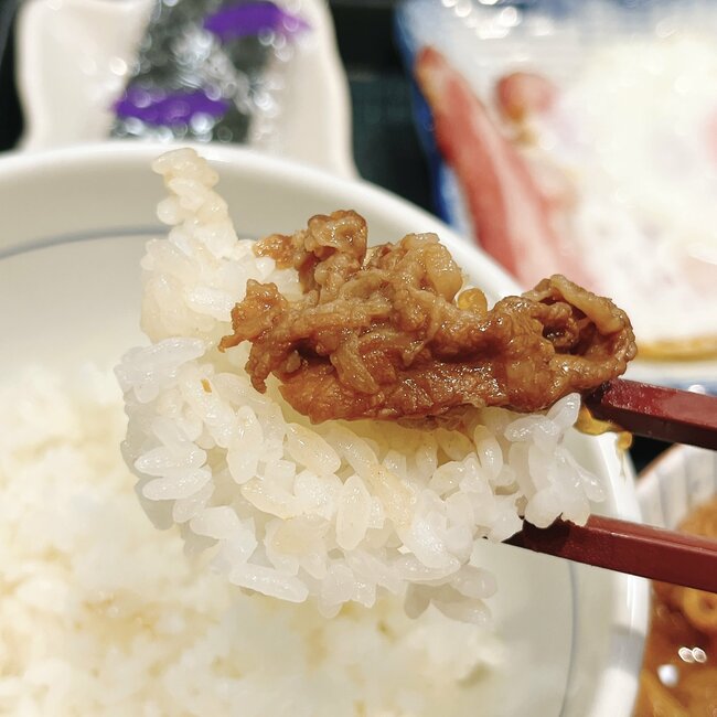 旅館の朝食みたいな豪華さ…！なか卯の「ボリューム満点モーニング」朝からお腹いっぱい食べられて幸せ！