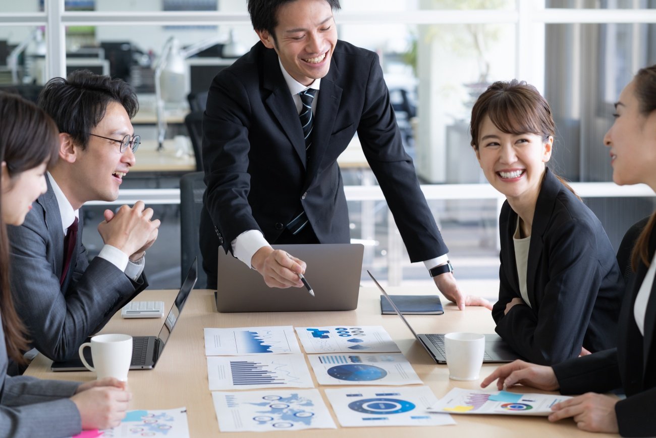 「なんの生産性もない会議」を「成果を出せる会議」に変えるリーダーの声かけ