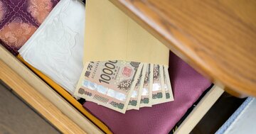 タンス預金は完全にオワコン!富裕層がひそかに投資している「新たな資産」とは?【専門家が解説】