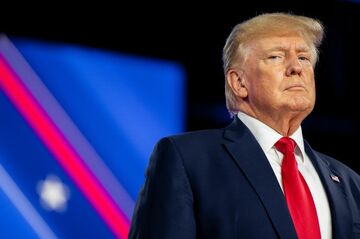 トランプ氏宅の捜索、米中間選挙に影響か