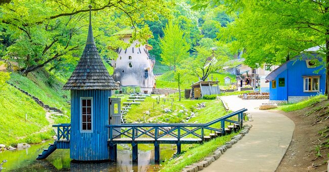 新緑の森とトーベヤンソンあけぼの公園