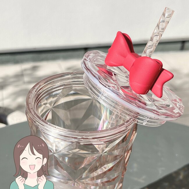 「3店舗目にしてやっと買えた」スタバで見つけたらラッキーな“宝石みたいなタンブラー”キラキラ輝いて美しすぎる！「無事買えて大歓喜」「めっちゃ人気すぎ！」