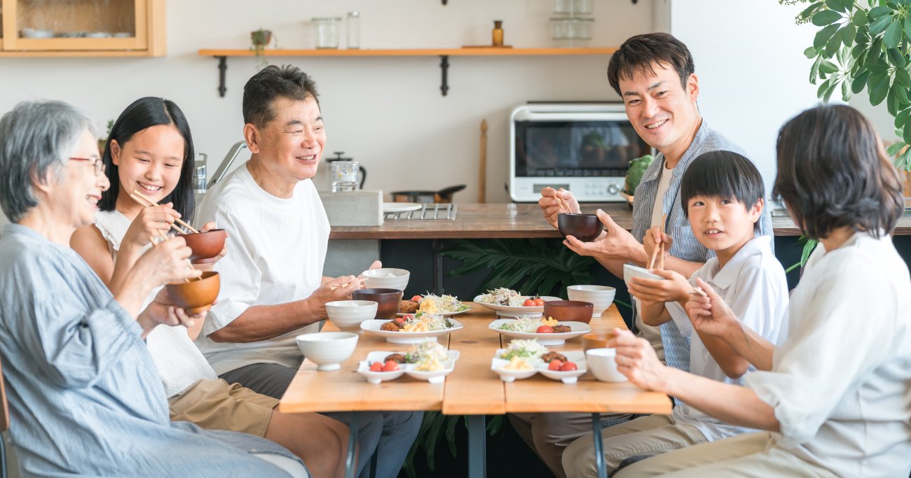 【NGワード】「老いた親を食事中に傷つけてしまう人」が言ってしまっている残念な一言とは