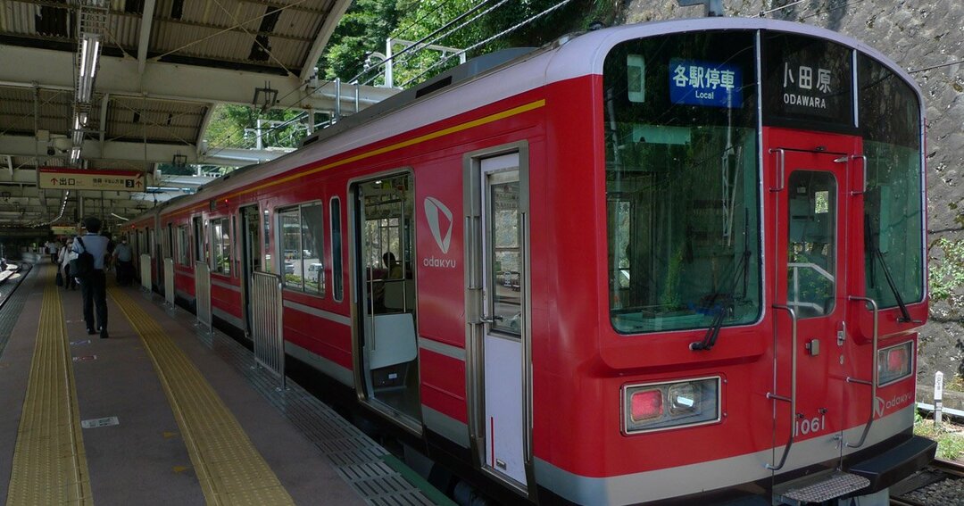 台風19号の災禍から復帰し、運転を再開した箱根登山鉄道