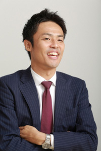 日本の組織と働く人たちのような、跳べなくなるノミの実験