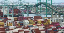トランプ氏の海運復興計画が失速