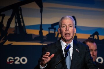 米エネルギー長官、ディーゼル輸出「禁止せず」　自主規制を示唆