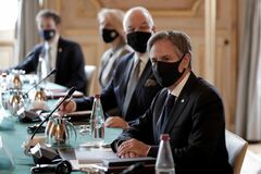 米国務長官、仏との関係修復に向け会談　具体策示されず