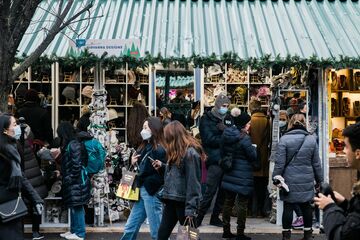 オミクロン株が脅かす世界経済、見通しは