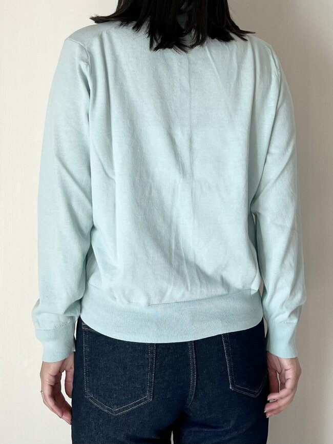 「毎年買っています」「2枚目の購入です」無印良品の“楽ちんカーディガン”着回し力バツグンで何枚も欲しくなる！「オールシーズン使いやすくて助かる」