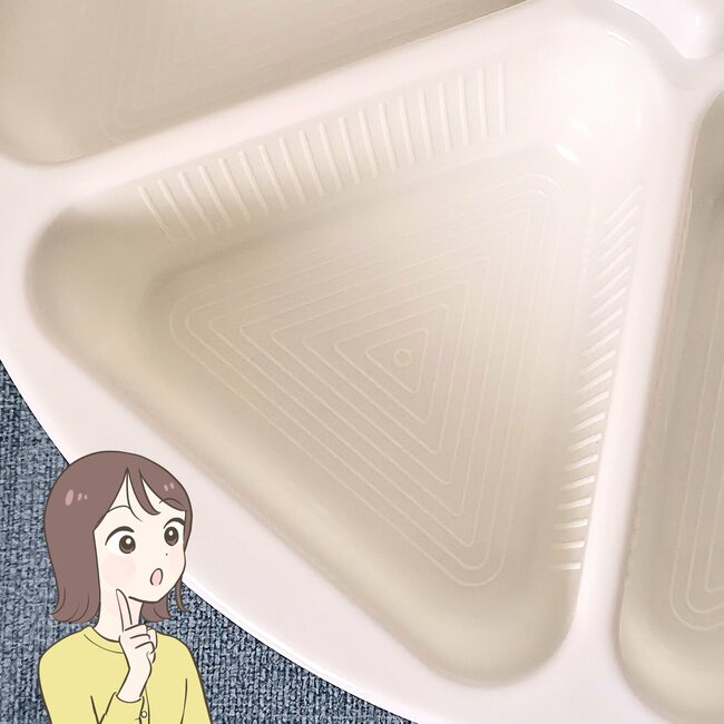 「本当に買って良かった」「全人類におすすめしたい」ダイソー姉妹店の“330円キッチングッズ”おにぎりが6個まとめて作れて楽しすぎるんです！「めちゃくちゃ良い！」