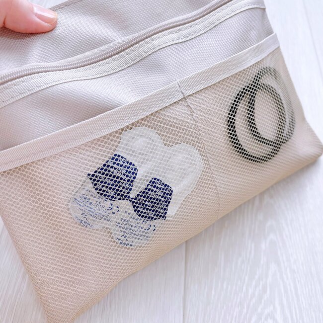 お薬が240錠も入った…！ダイソーの「ポケットいっぱい収納ケース」財布代わりにもなって重宝します！《購入レビュー》