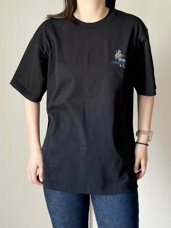 思わず2色買い…！ユニクロ×スター・ウォーズの「コラボTシャツ」かっこよすぎて毎日着たい！《購入レビュー》