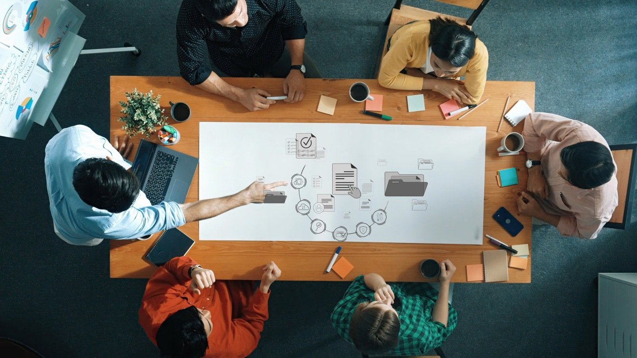 「フレームワークを使えば戦略が立てられる」と信じているビジネスパーソンが、いつまでも「本物の戦略」を描けない根本原因