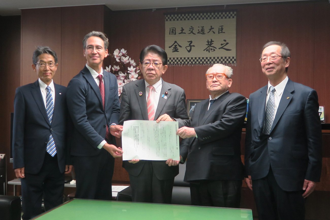 「深刻な経営危機」トラック・バス・タクシー3団体が自民党で上げた“反撃の狼煙”、金子国交相が見せた異例の反応とは？