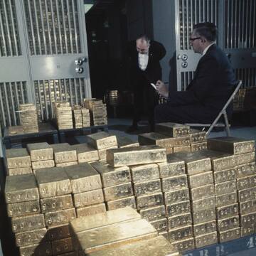 金を（いくらか）保有すべき理由