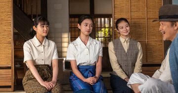 今日の15分は、このシーンのためにあった――釜次（吉田鋼太郎）とくら（浅田美代子）、“よさこい節”で交わしたふたりだけのさよなら【あんぱん第79回レビュー】