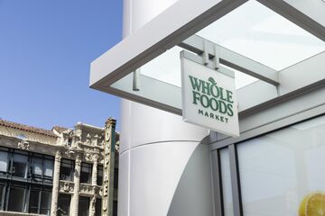 アマゾン傘下ホールフーズ、人員削減を計画　数百人規模か