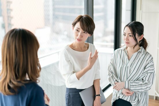 【相談された時】普通の人は、アドバイスして嫌われる。では、感じのいい人はどうしてる?