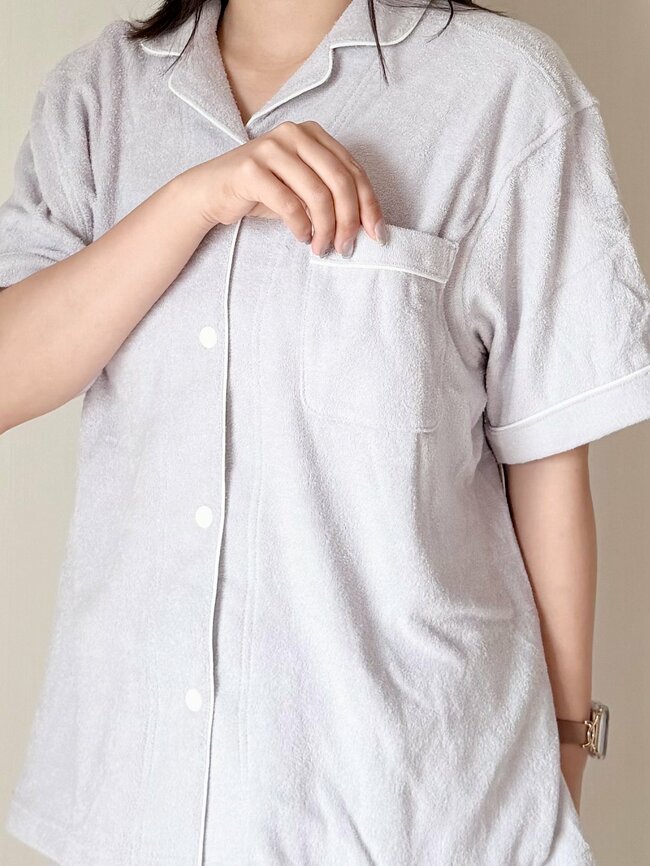 「すでに予備ほしい」「最高すぎる」無印良品の“着るふわふわタオル”パジャマとは思えない気持ちよさです!「寝汗をかく夜でも快適」