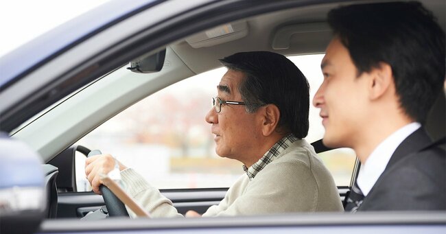 高齢ドライバーの「技能検査」開始、免許更新時の対象者と合否の基準は？