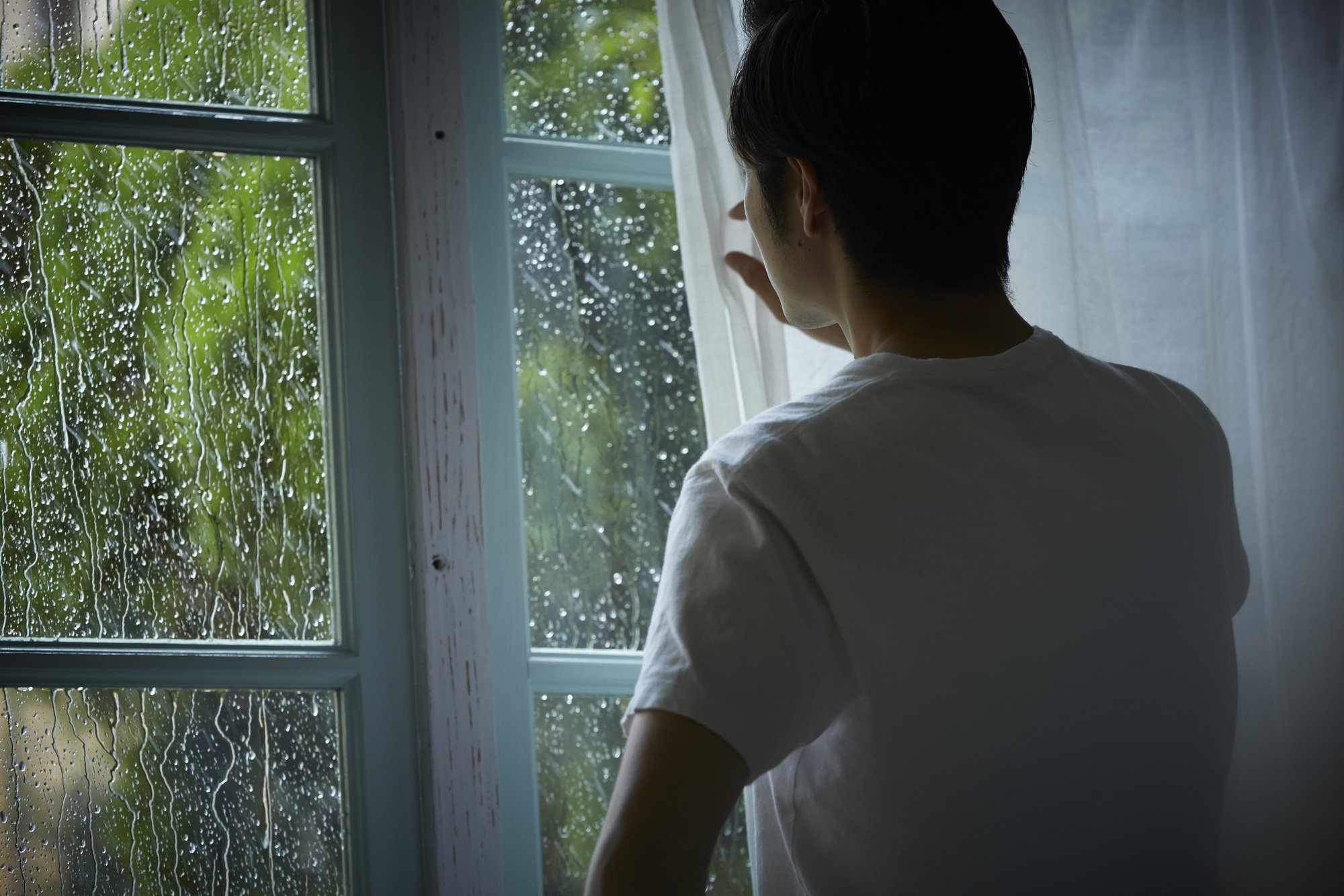 ゲリラ豪雨、爆弾低気圧…異常気象でますます増えている「気象病」の症状と予防法